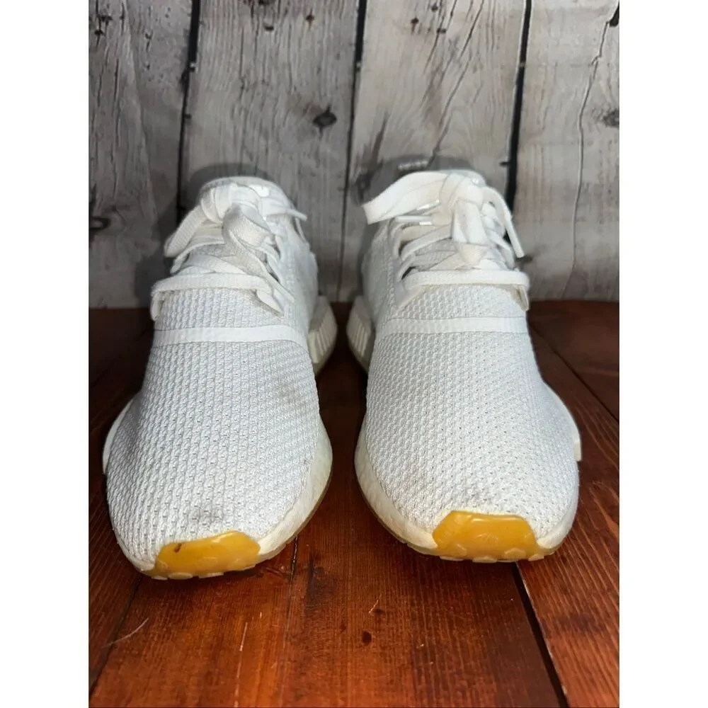 Adidas NMD_R1 Cloud White Gum D96635 Men’s Size 7.5 Boost Running Shoes Sneakers